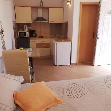 Apartment With A Parking Space Seget Vranjica, Trogir - 19022 *