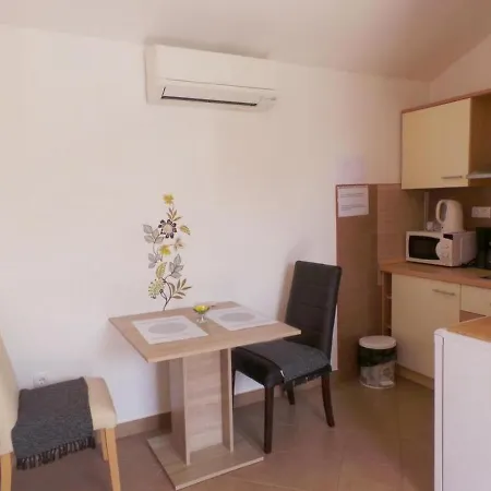 Apartment With A Parking Space Seget Vranjica, Trogir - 19022